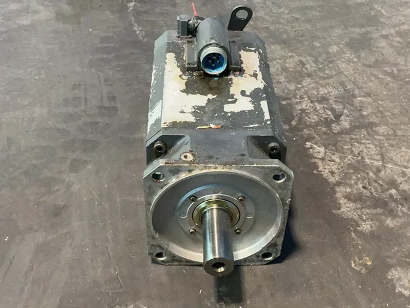 SIEMENS 2000RPM SERVO MOTOR  -  1FT6105-1AC71-4AG1
