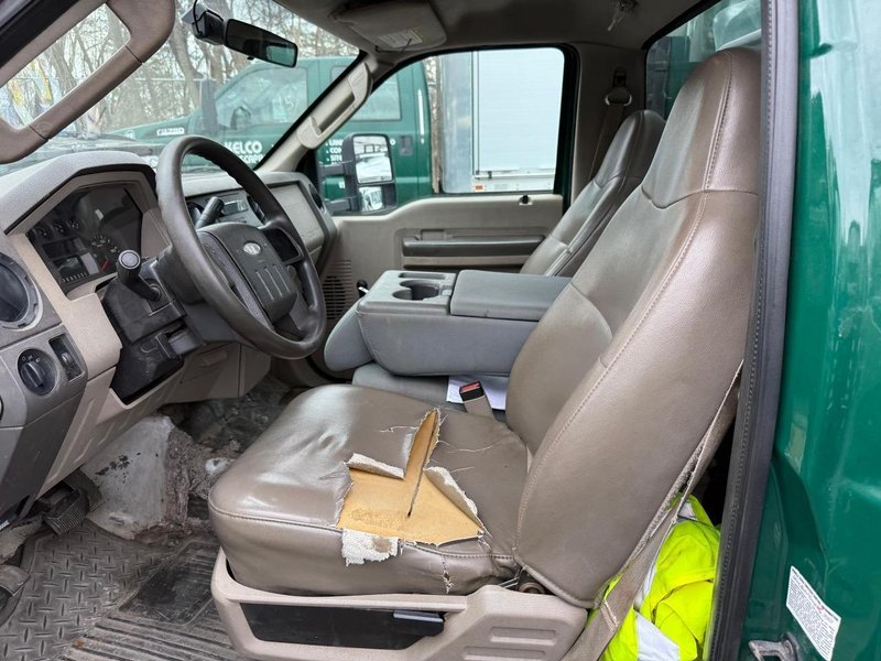 Ford F-450 Utility Truck, 2017 – 6.4L Power Stroke Diesel, Service Body, DRW, 4×4