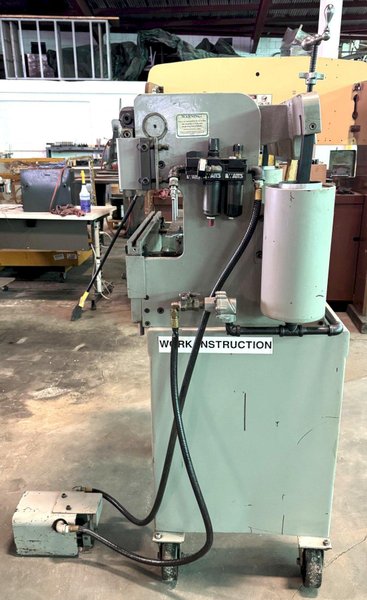 12 Ton Bantam Pneumatic Press Brake B212, 24" O.A., 12" x 3/16" Capacity