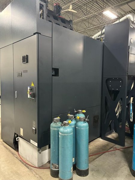 2018 Makino V80S 5-axis CNC Vertical Machining Center