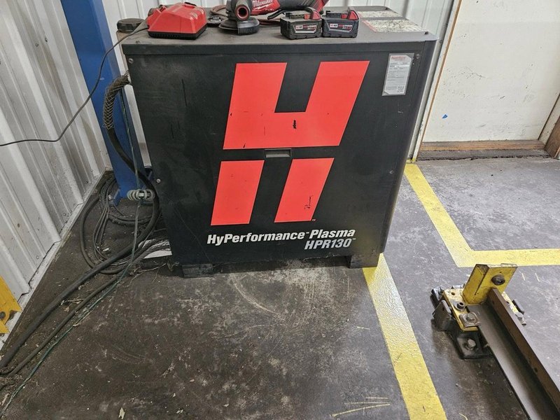 13.5′ x 16.5′ Alltra DDT HPR130 Plasma Table, 2006 – Updated Burny 10 LCD Control W/Camfil Dust Collector System