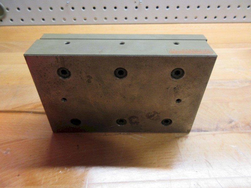 Taig Tools 3.25" 3-Jaw Chuck with 3/4-16" Threaded Back, and Schneebeger Linear Guide Cross Slide Table 6.375" x 4"- Auction Item