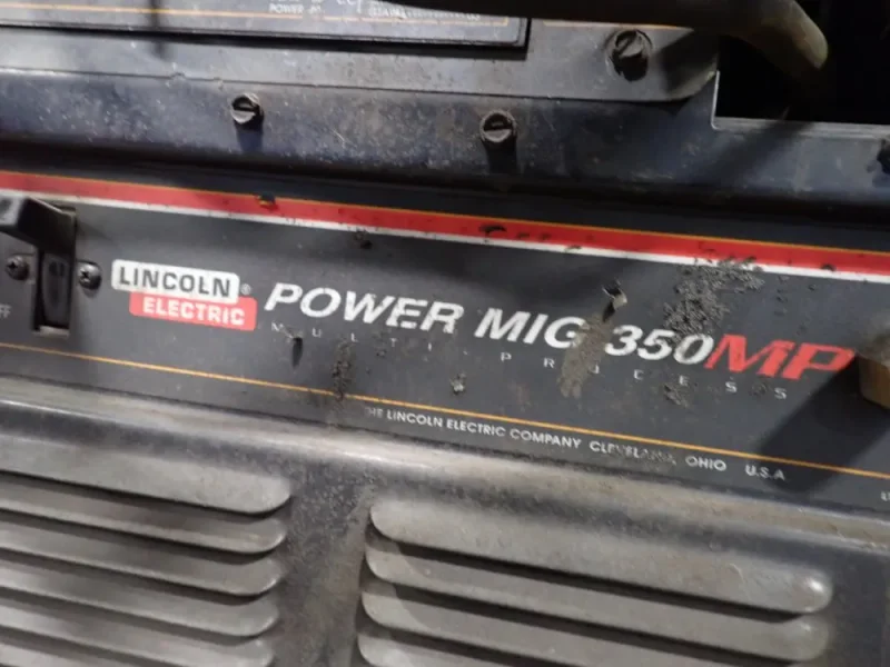 LINCOLN ELECTRIC 350 A WELDER   -  POWER MIG 350MP