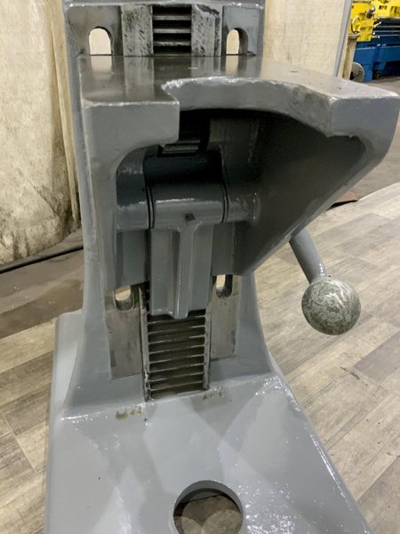 12 TON FAMCO MODEL #5 FLOOR MODEL RATCHET TYPE ARBOR PRESS: STOCK #81246