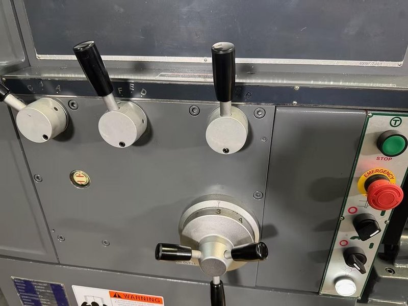 NEW 33" x 160" GMC MODEL GML-33160T PRECISION ENGINE LATHE