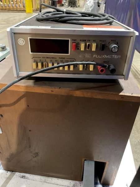 MAGNATIZING MACHINE 220V 15 AMP 5954/4 W/ FLUKE 916 USED