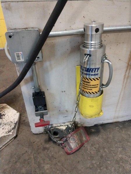 140 TON X 10' WYSONG MODEL #THS140-120 "HIGH SPEED" HYDRAULIC PRESS BRAKE: STOCK #13918