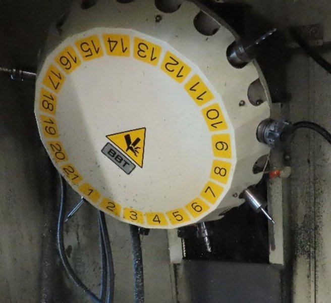 Fanuc Robodrill α-T21iFL CNC Drill Tap Center – Pallet Changer Mill