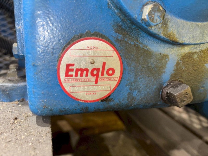 EMGLO PORTABLE AIR COMPRESSOR WITH KOHLER GAS POWERED ENGINE: YOBRO #24254