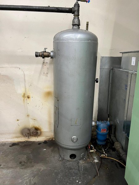 Sullair LS-16-75/A 75 HP Rotary Screw Air Compressor with Receiver Tank- Auction Item