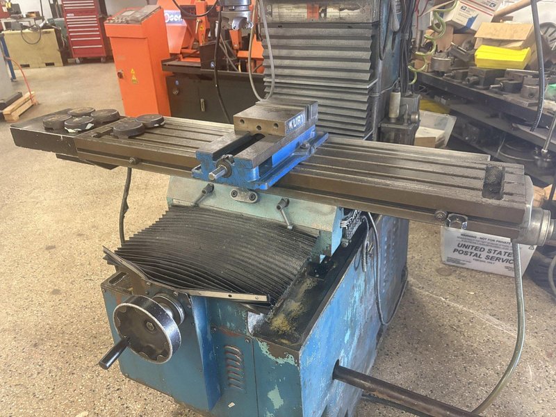 1998 Southwestern Industries TRAK DPM 3-Axis CNC Bed Mill | 40-Taper, Power Drawbar, ProtoTRAK SM