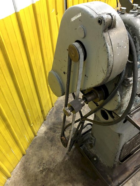 1/2" LANDIS THREADER FOR PIPE W/ 6R HEAD: STOCK #19067