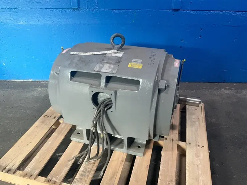 TOSHIBA 200 HP MOTOR  -  02250106-270R01