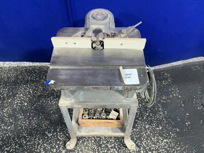 DELTA 9”X18” SHAPER