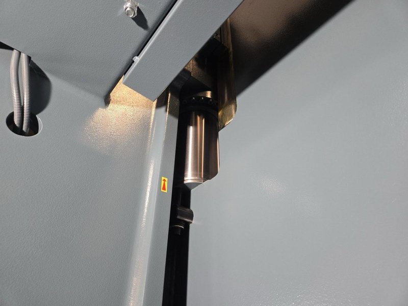 110 Ton x 10′ Durma AD-S 30100 Hydraulic Press Brake, 2022 – 4 Axis Backgauge