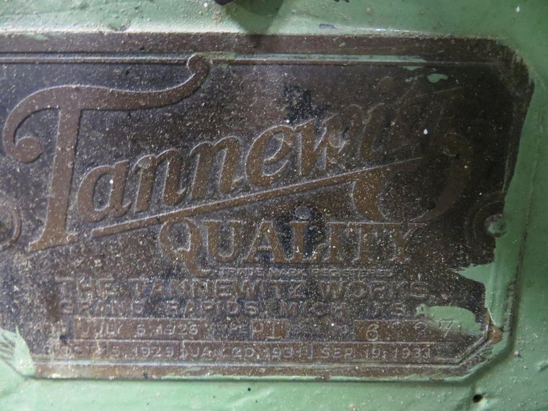 TANNEWITZ BANDSAW 36” VERTICAL BANDSAW