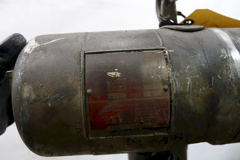 1/2 TON 1000 LBS CM LOADSTAR ELECTRIC POWERED CHAIN HOIST: STOCK #12002