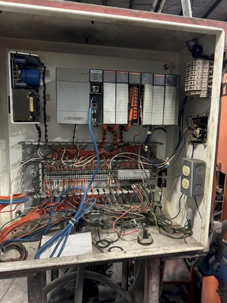 Hall hydraulic unit with PLC