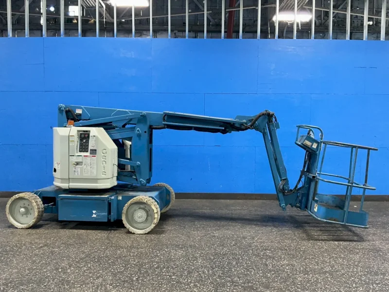 GENIE 34’ PLATFORM HEIGHT / 22’ HORIZONTAL OUTREACH ARTICULATING BOOM LIFT  -  Z-34/22N