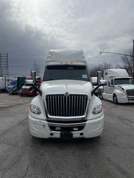 2023 International LT62F 3HSDZAPR2PN493299