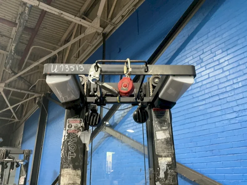 TOYOTA 3000 LBS ELECTRIC ORDER PICKER  -  6BPU15