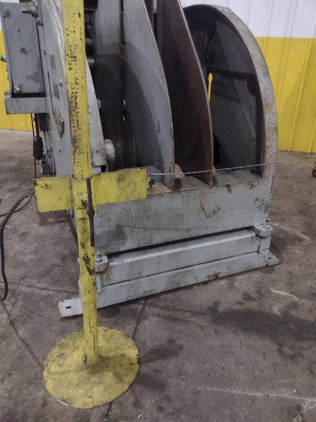 4,000 LB X 18" LITTELL CC40 COIL CRADLE STRAIGHTENER. STOCK # 0218926