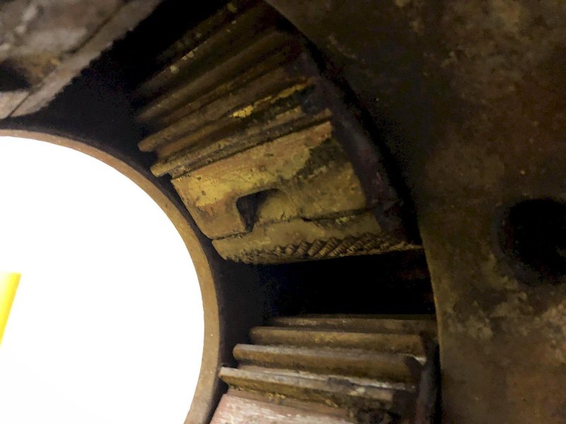 5&quot; PIPE PECK-O-MATIC HYDRAULIC BUCK-ON / BREAK-OUT MACHINE FOR THREADED PIPE: STOCK #16528