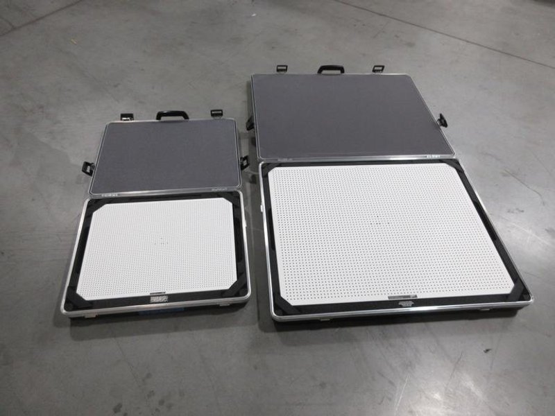 GOM Calibration Panels (2pcs), CP40 / MV 320mm &amp; CP40 / MV 560mm, Both In Protective Carry Cases- Auction Item
