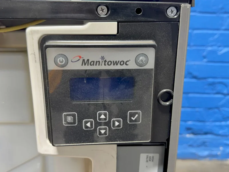 MANITOWOC ICE MAKER  -  IY0324A-161