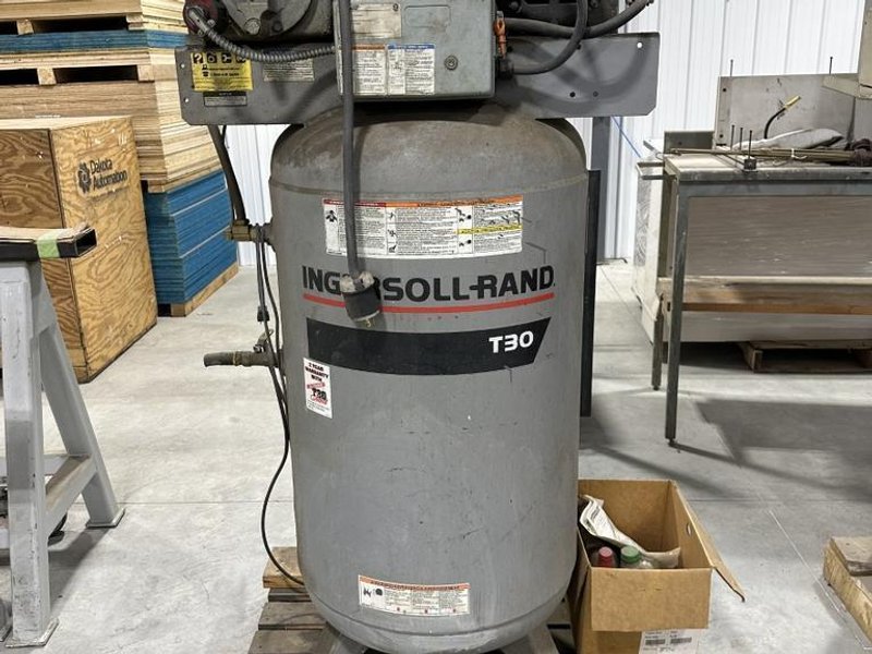 Ingersoll Rand Model 2475N7.5 Type-30 Electric Air Compressor- Auction Item