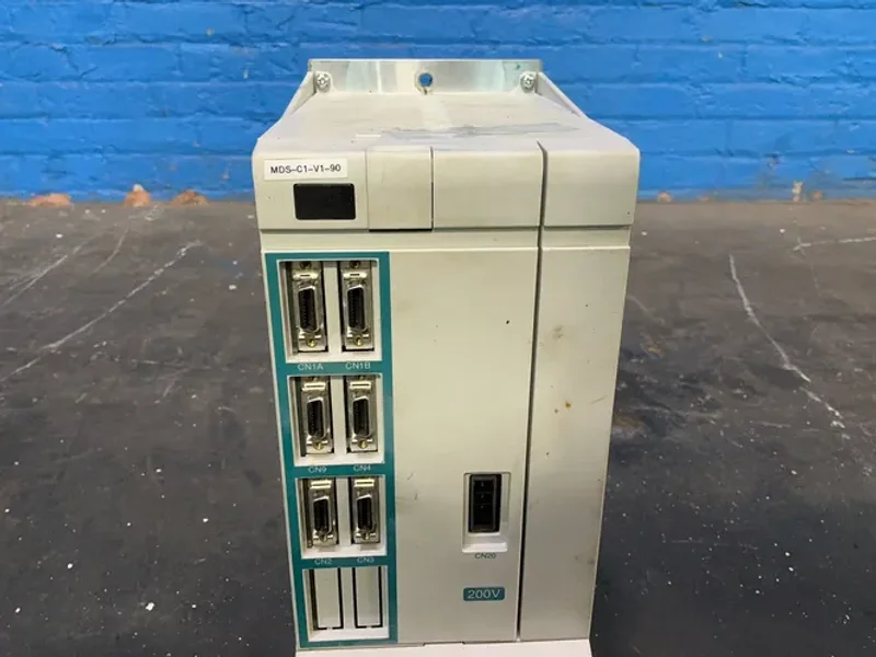 MITSUBISHI SERVO DRIVE UNIT  -  MDS-C1-V1-90