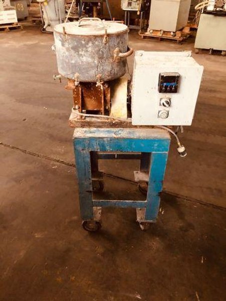 SIMPSON 1/2 HP 1 Gallon Simpson MixMuller, C/S