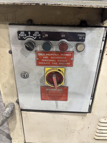 70 TON GEKA MODEL #HYDRCROP HYD-70 HYDRAULIC IRONWORKER: STOCK #22762