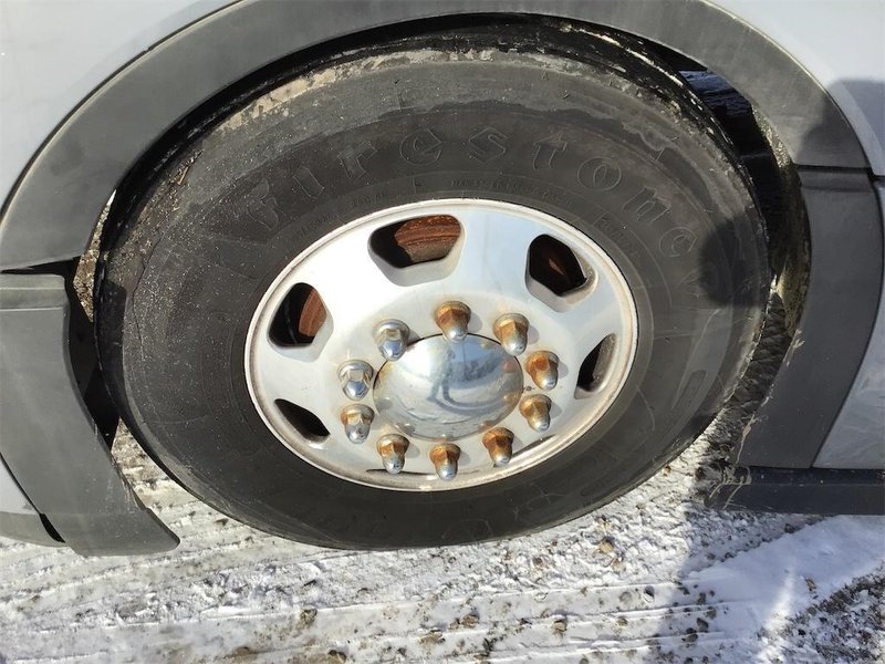 2023 Kenworth T680 1XKYDP9X0PJ233871