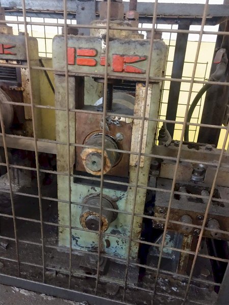 7 STAND X 1.5&quot;  B&amp;K MODEL RFC-04 ROLLFORMER WITH COIL ATTACHMENT: STOCK #11885