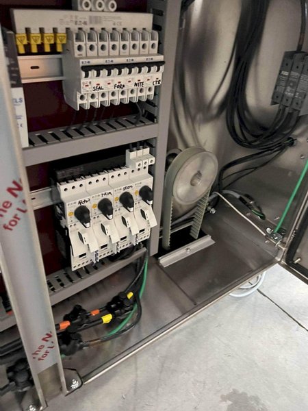 Rollstock RA200 Vacuum Packaging Thermoformer – 2022 – Roll-Fed, High-Speed Operation