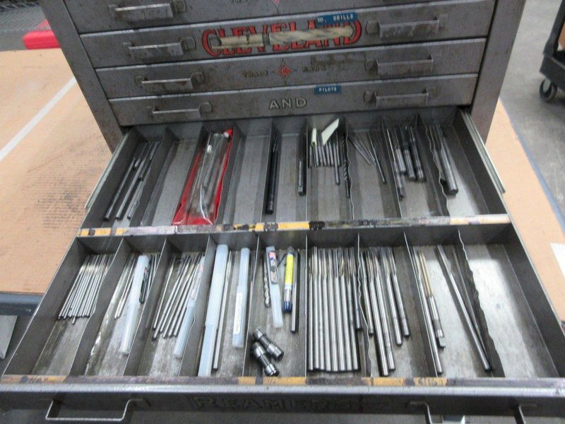 Cleveland Reamers and Twist Drills 6 Drawer Cabinet with Contents- Auction Item