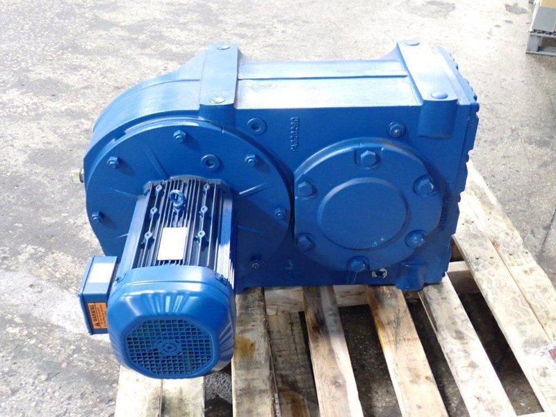 SEW-EURODRIVE 10 HP GEAR MOTOR