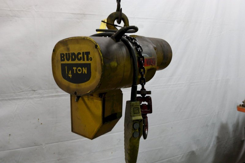 1/4 TON BUDGIT ELECTRIC POWERED CHAIN HOIST : STOCK #11993