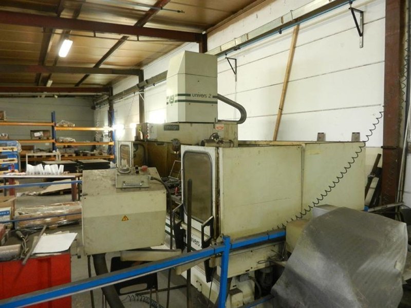 Unisign Univers 2 - X: 1800 - Y: 550 - Z: 300mm