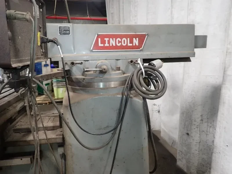 COMET LINCOLN 10" X 50" VERTICAL MILL  -  3KVHD