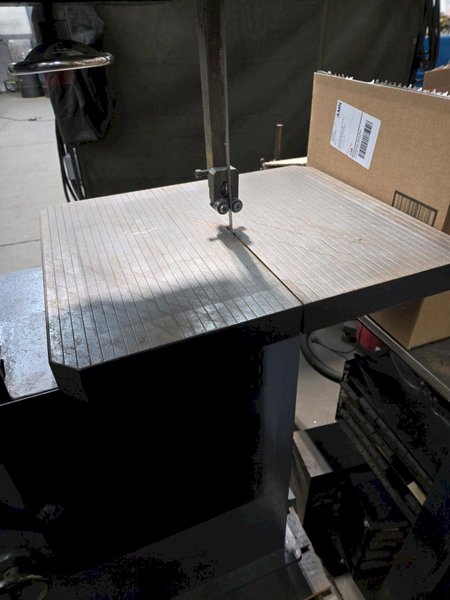 LETEN MODEL #PLCM-400A VERTICAL BANDSAW: YOBRO #24954