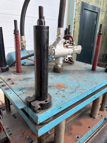 15 TON R &amp; B CUTOFF PRESS: STOCK #73179