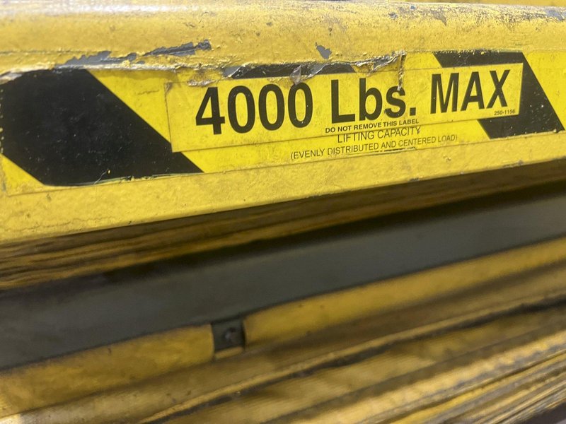 4,000 LBS X 44&quot; X 44&quot; PENTALIFT HYDRAULIC LIFT &amp; TILT TABLE: STOCK #20386