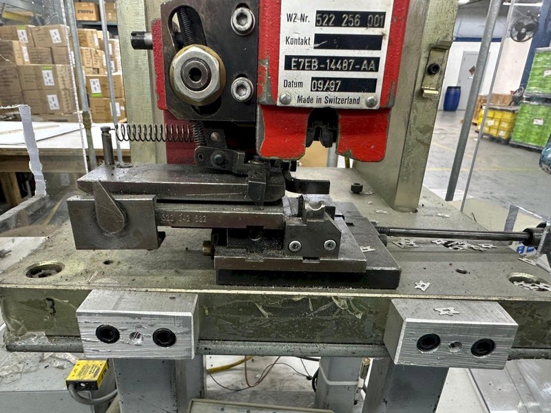 CUSTOM TERMINAL PRESS: STOCK #20104