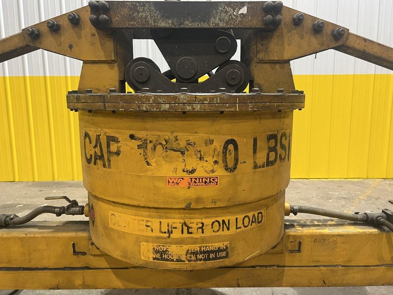 10,000 LBS ANVER 4-PAD VACUUM POWERED SHEET LIFTER: STOCK #20350
