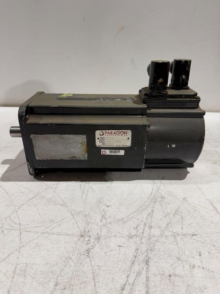 INDRAMAT MHD071B-061-PP0-UN SERVO MOTORS USED