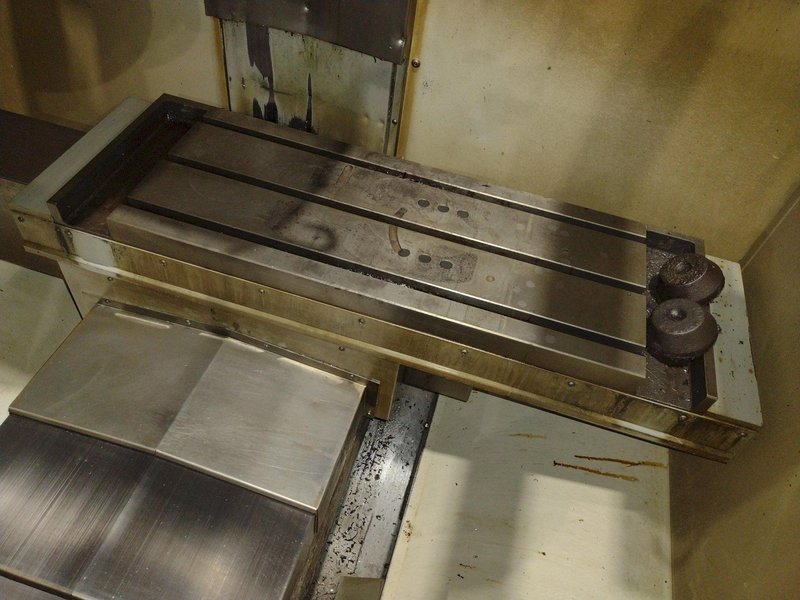 2002 HAAS MINI MILL VERTICAL MACHINING CENTER: YOBRO #23844