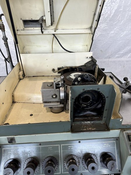 HR GIDDING &amp; LEWIS/DAVIS "WINSLOMATIC HR" AUTO DRILL POINT GRINDER. STOCK # 0418323