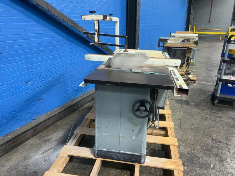 DELTA 10” UNISAW 10” TILTING ARBOR SAW  -  36-812